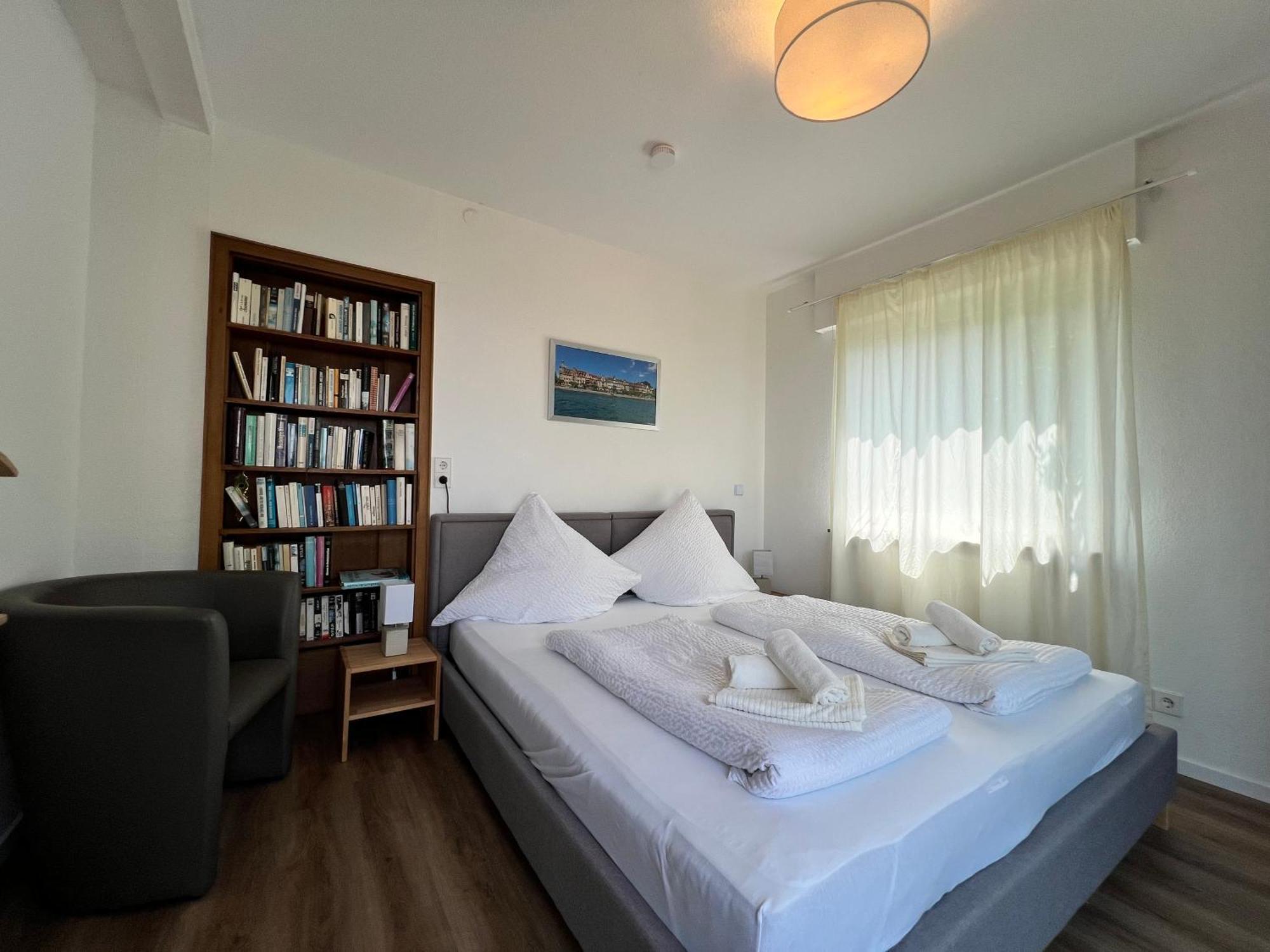 Ferienhaus Wellnesshuette Mit Aussenwhirlpool Und Herrlichem See-Und Alpenblick Uberlingen Extérieur photo